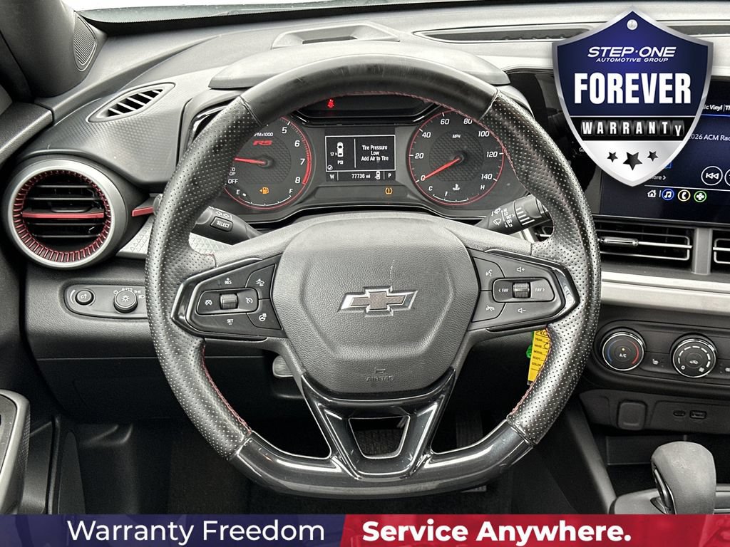 Used 2024 Chevrolet Trax RS FWD image 16