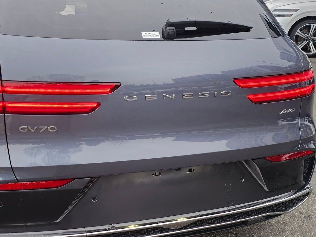 New 2026 Genesis GV70 2.5T Advanced image 25