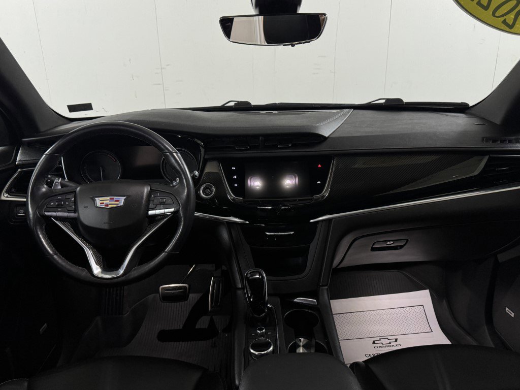 Used 2022 Cadillac XT6 Sport w/ Technology Package image 23