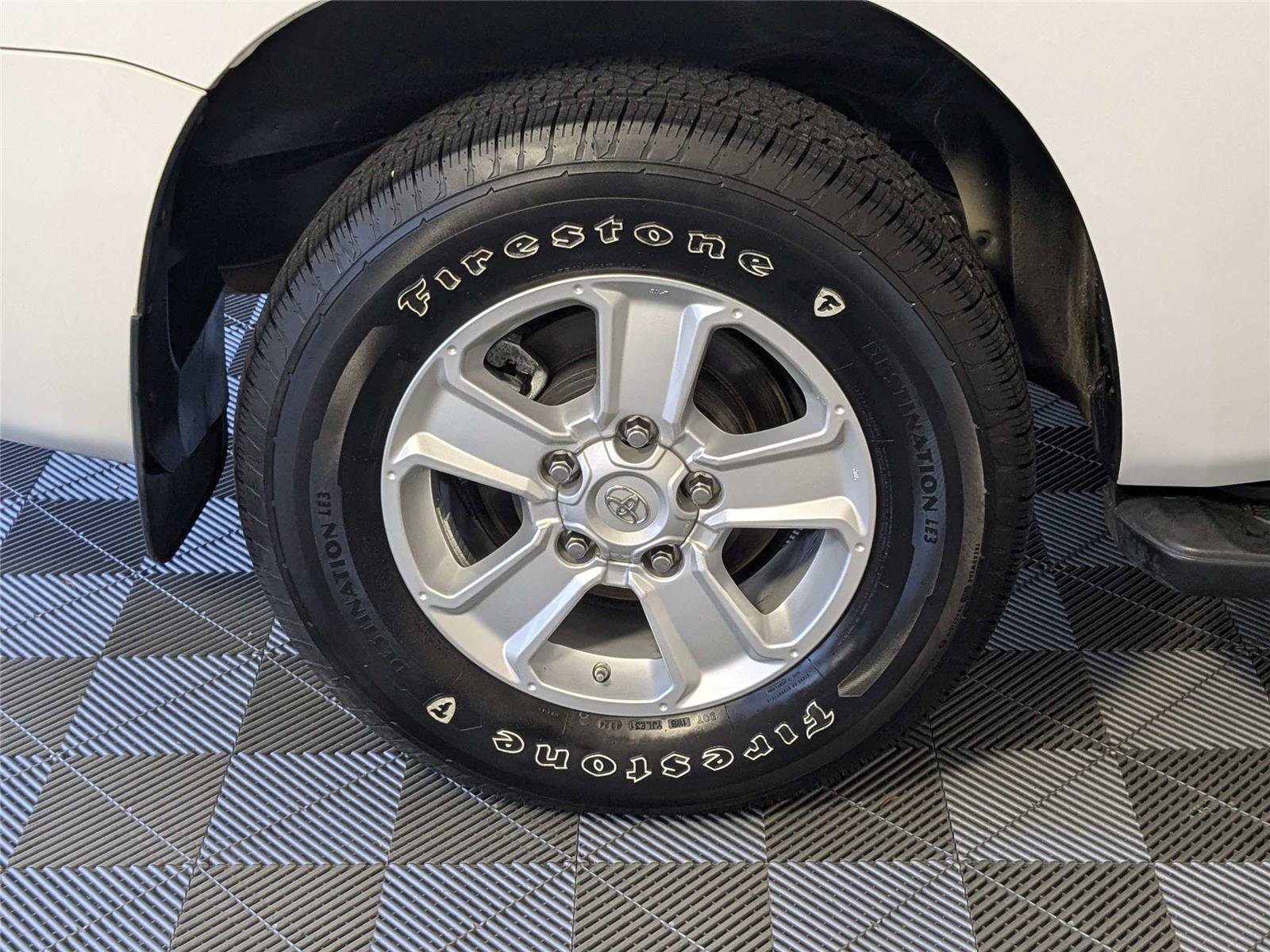 Used 2021 Toyota Sequoia SR5 w/ Premium Package image 9