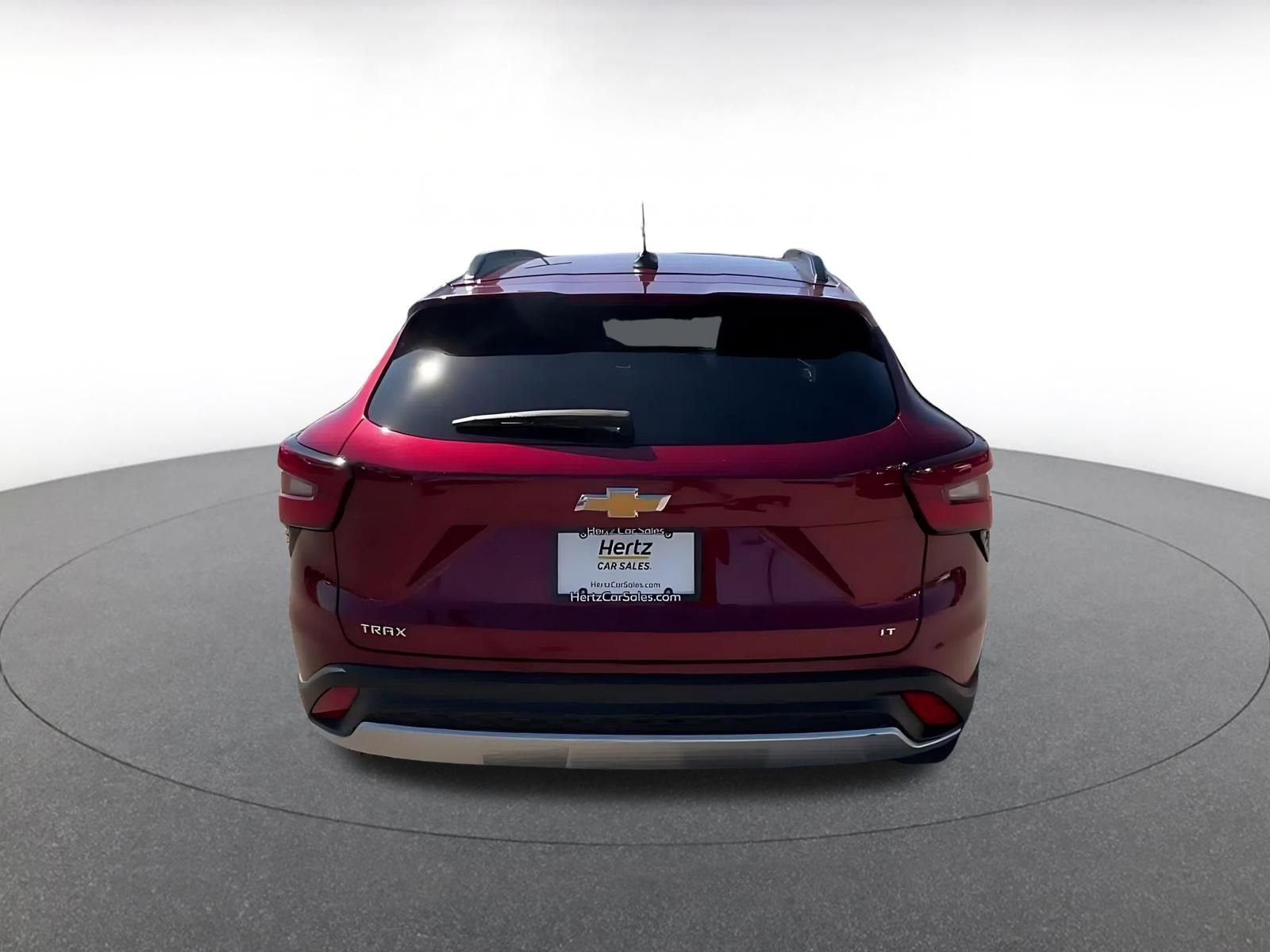 Used 2025 Chevrolet Trax LT w/ LT Convenience Package FWD image 12