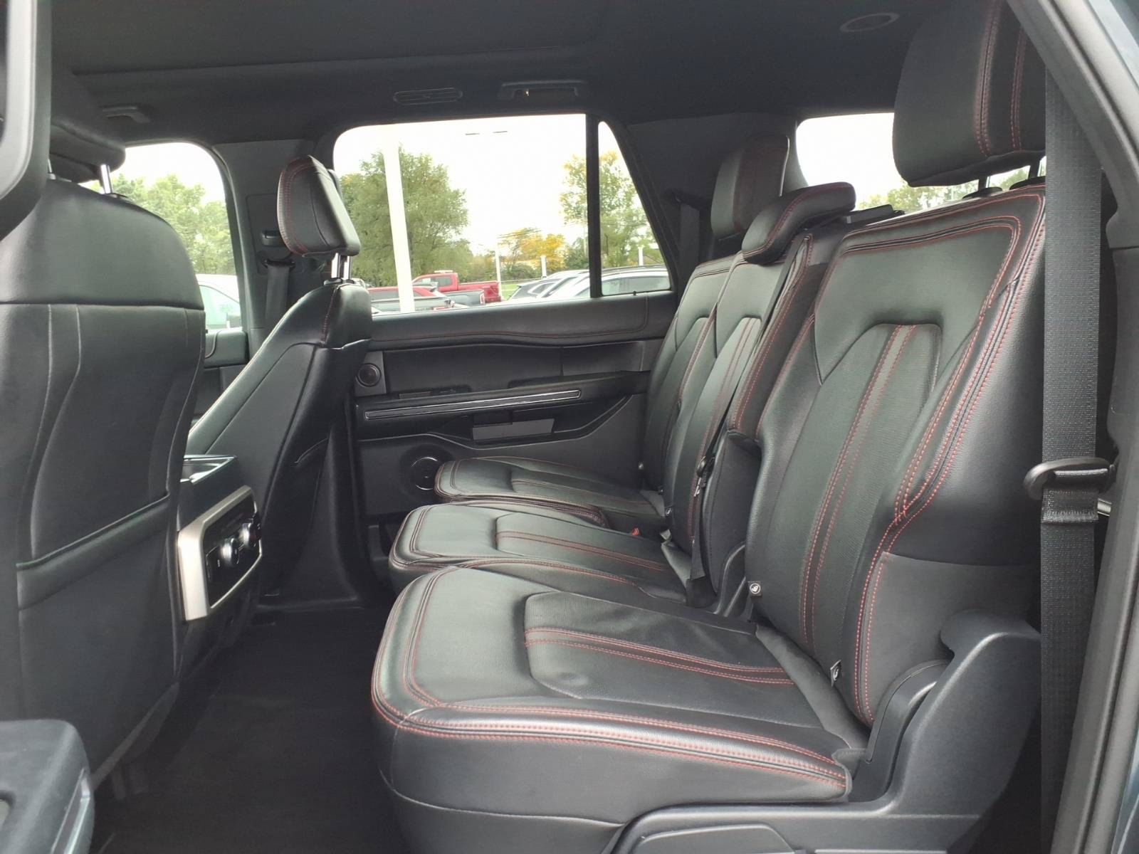 Certified 2024 Ford Expedition Max Limited AWD/4WD image 9