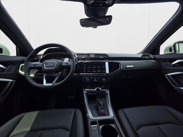 New 2025 Audi Q3 2.0T Premium w/ Convenience Package AWD/4WD image 18