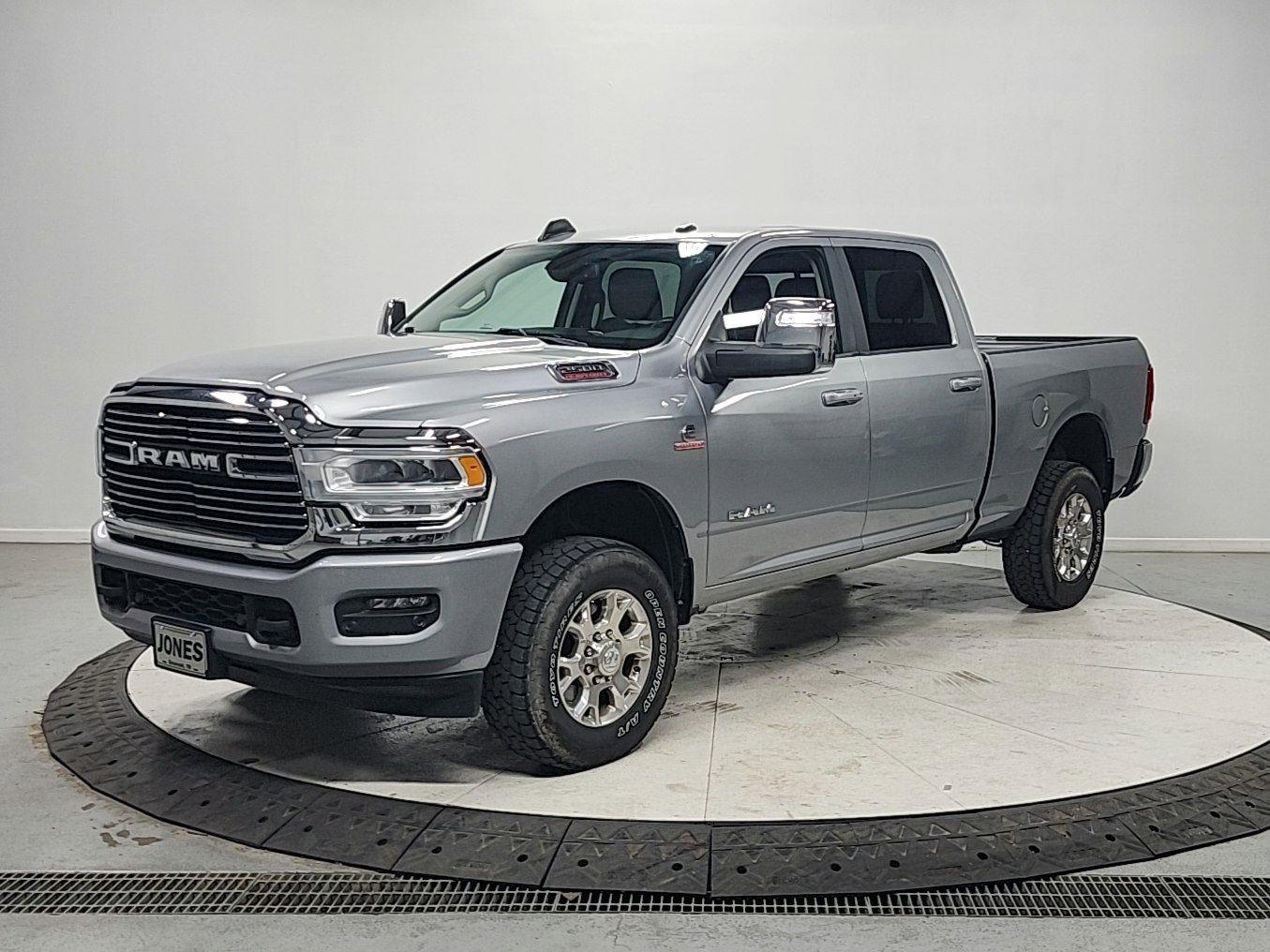 Used 2024 RAM 2500 Laramie image 3