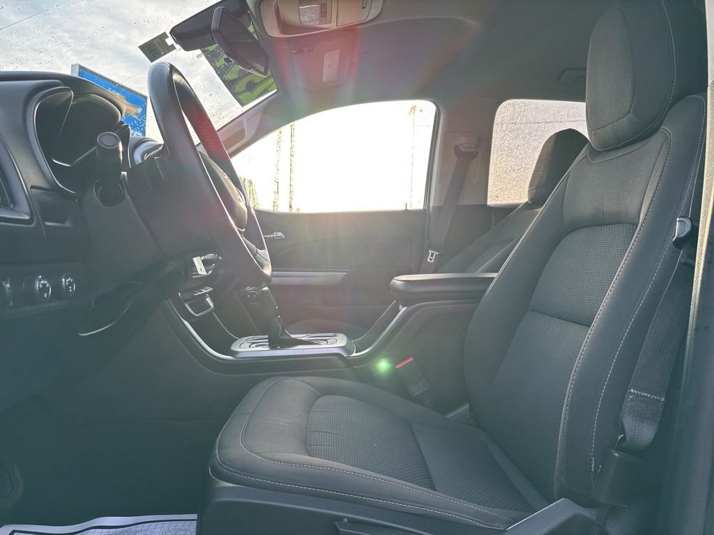 Used 2019 Chevrolet Colorado LT image 16