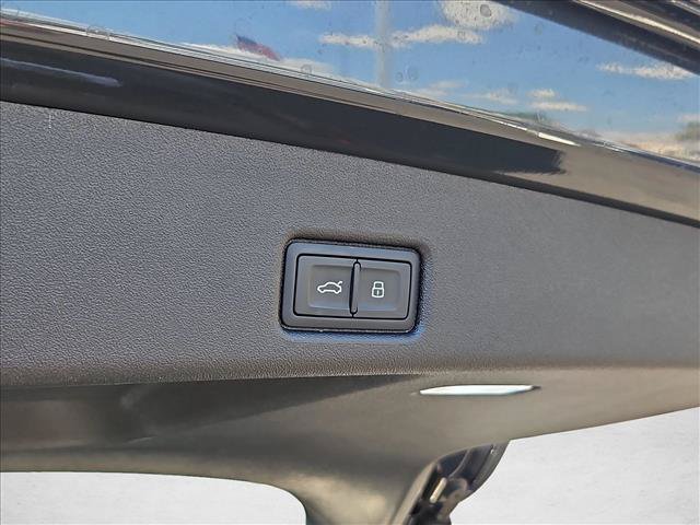 Certified 2025 Audi Q5 Premium w/ Premium Plus AWD/4WD image 7