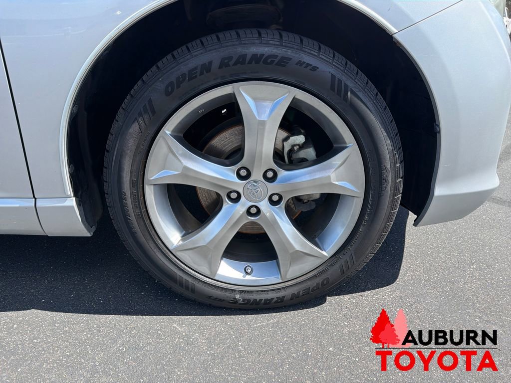 Used 2010 Toyota Venza AWD image 25