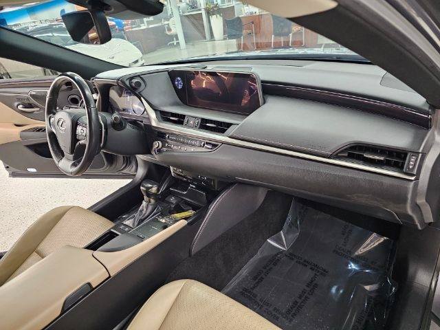 Used 2021 Lexus ES 300h w/ Premium Package FWD image 8