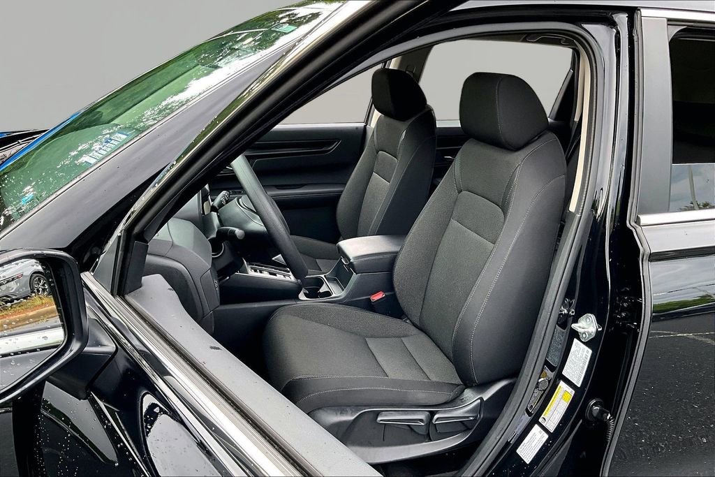 Used 2025 Honda CR-V LX image 17
