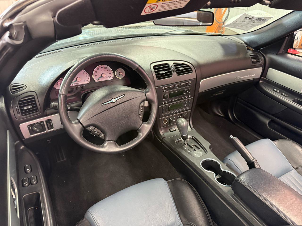 Used 2005 Ford Thunderbird RWD image 11