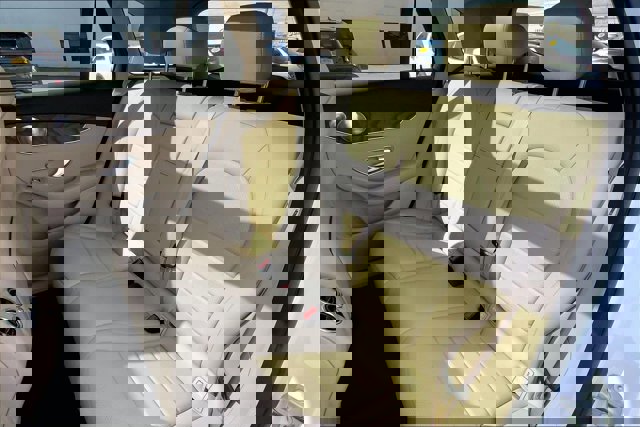 Used 2019 Mercedes-Benz GLC 300 4MATIC image 26