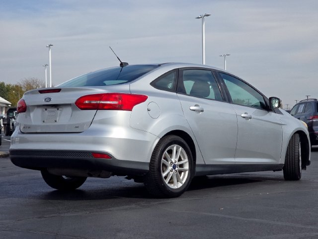 Used 2016 Ford Focus SE FWD image 12