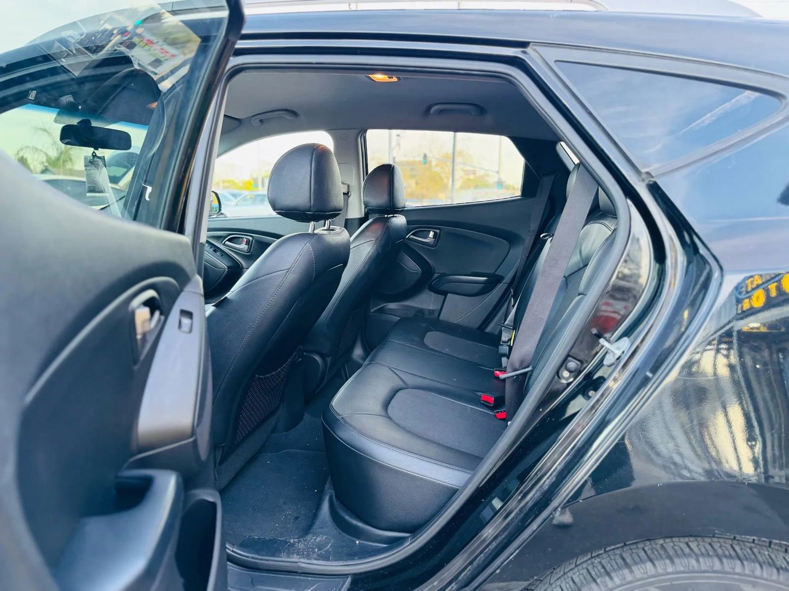 Used 2014 Hyundai Tucson SE image 13