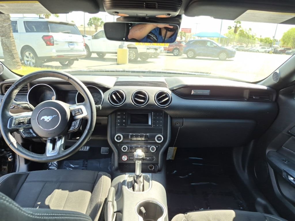 Used 2022 Ford Mustang EcoBoost image 10