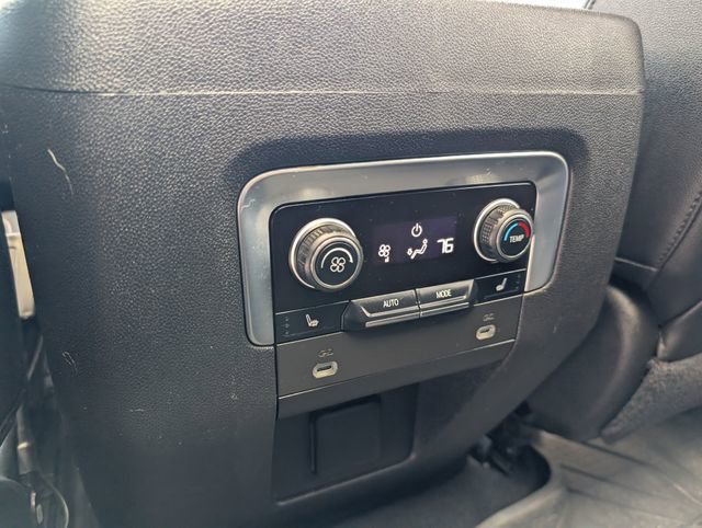 Used 2021 Chevrolet Tahoe Premier w/ Premium Package AWD/4WD image 23