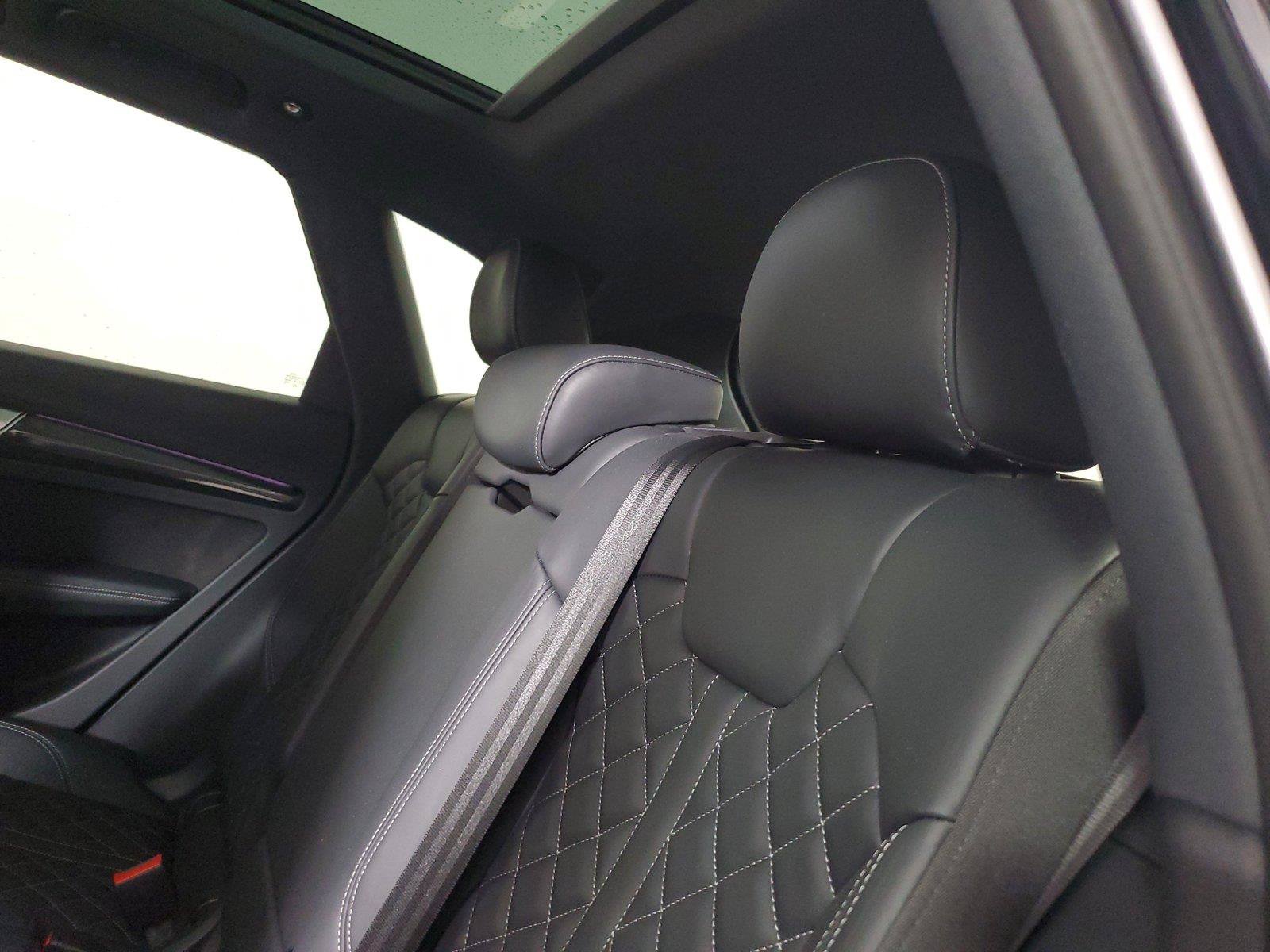 Used 2018 Audi SQ5 Prestige AWD/4WD image 12