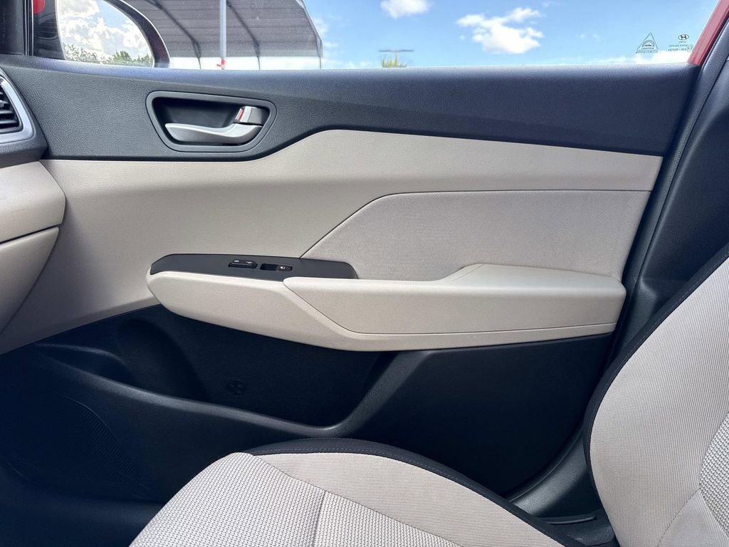 Used 2018 Hyundai Accent SE FWD image 27