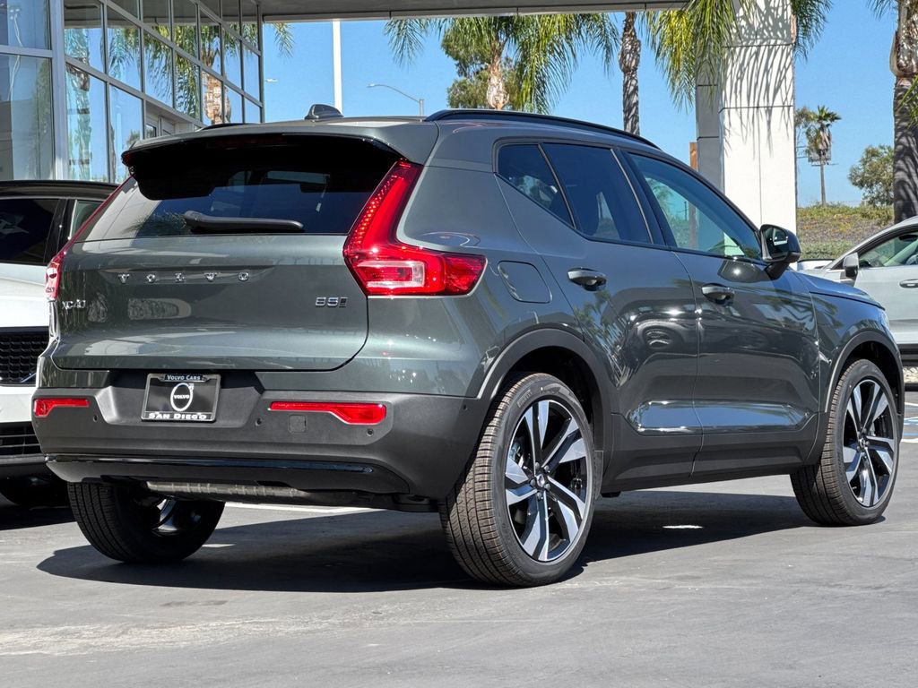 New 2026 Volvo XC40 B5 Ultra w/ Climate Package image 5