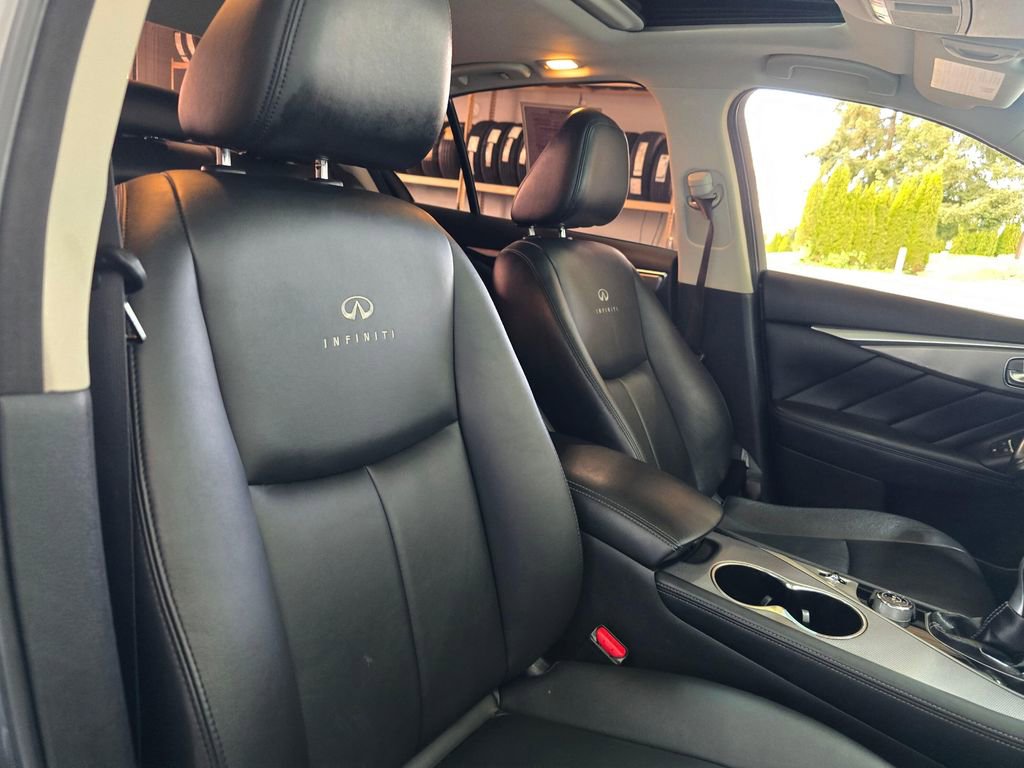 Used 2014 INFINITI Q50 Premium w/ Navigation Package RWD image 29