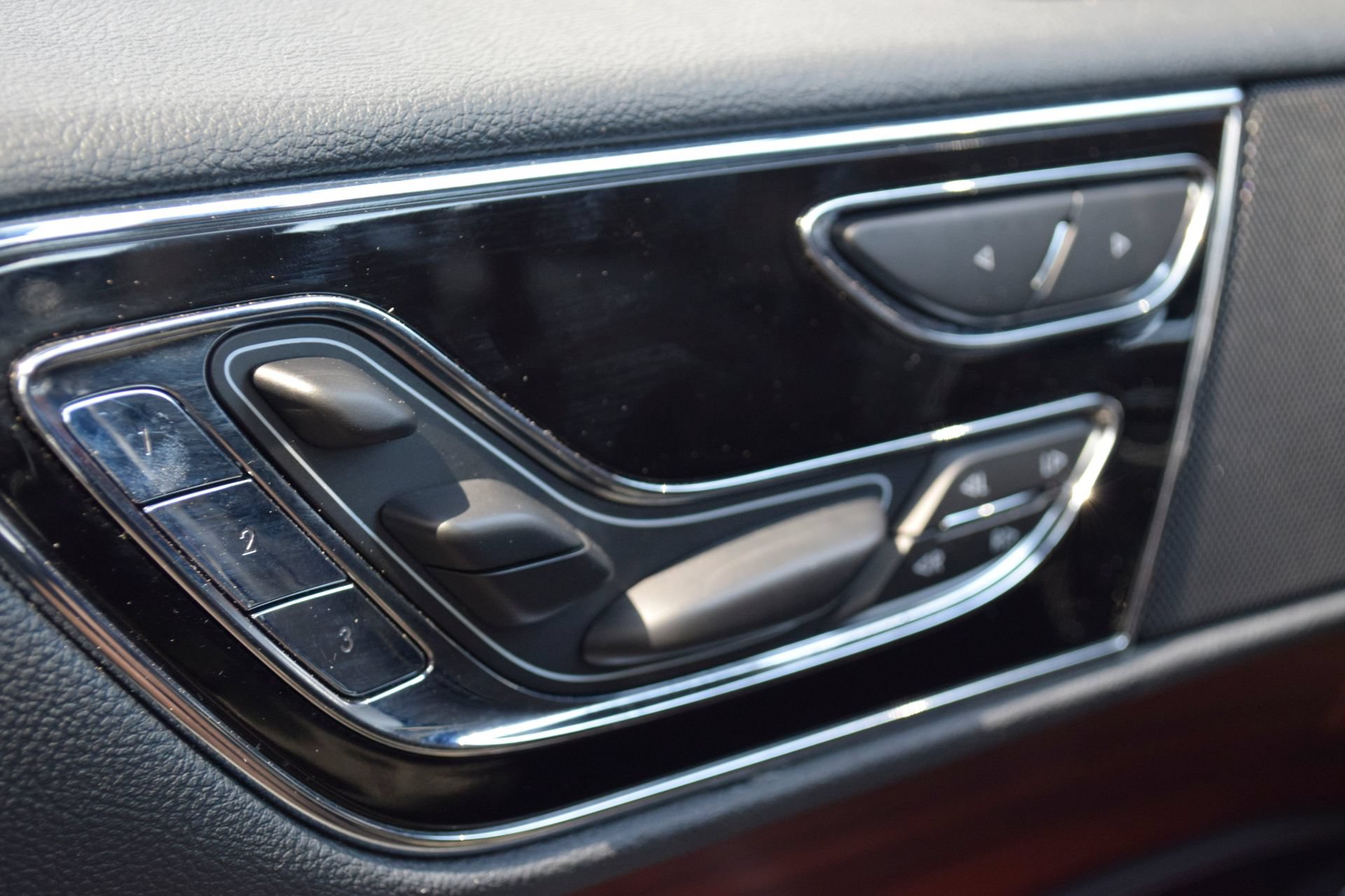 Used 2023 Lincoln Navigator Reserve RWD image 12