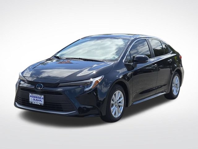 Used 2024 Toyota Corolla XLE FWD image 5