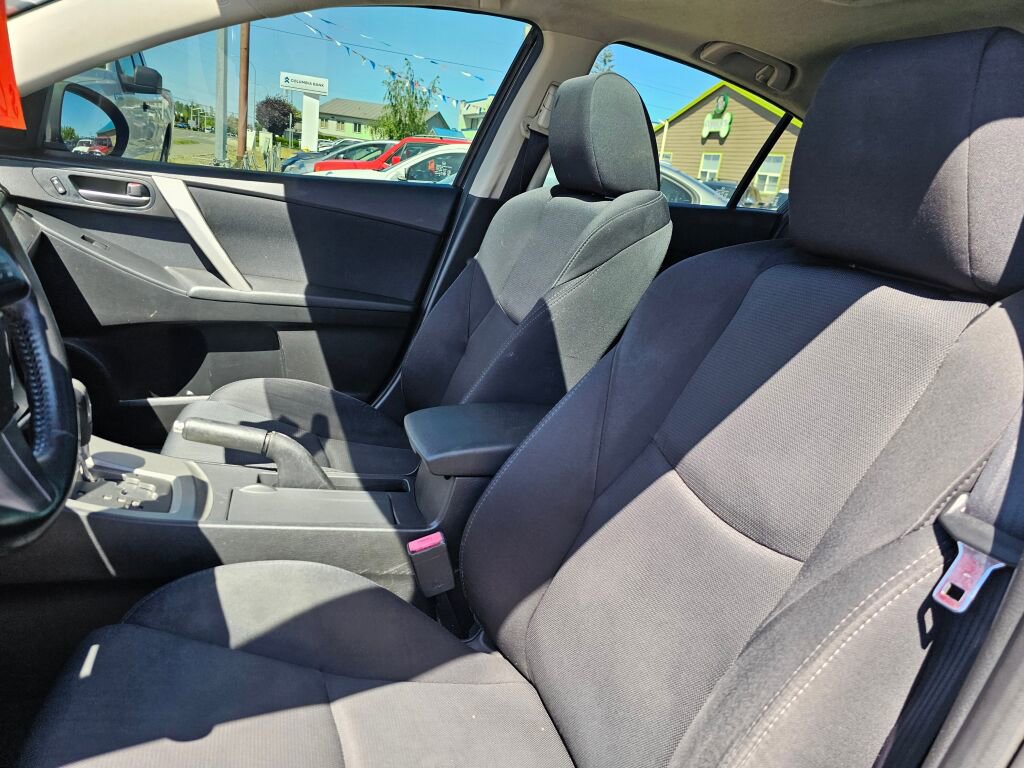 Used 2011 MAZDA MAZDA3 s Sport FWD image 25