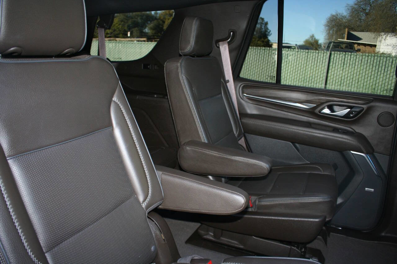 Used 2021 GMC Yukon Denali w/ Denali Premium Package image 36