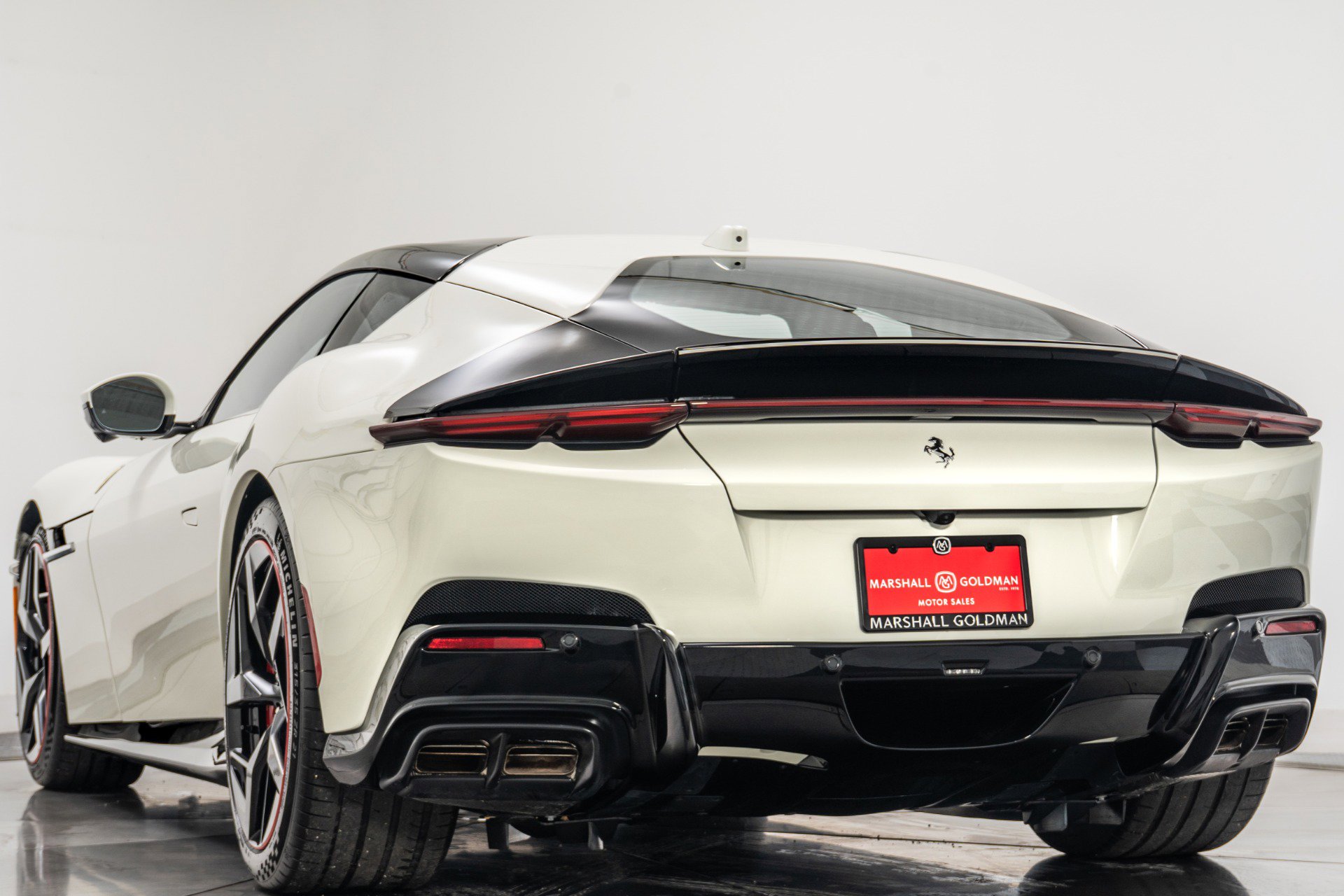 Used 2025 Ferrari 12Cilindri image 7