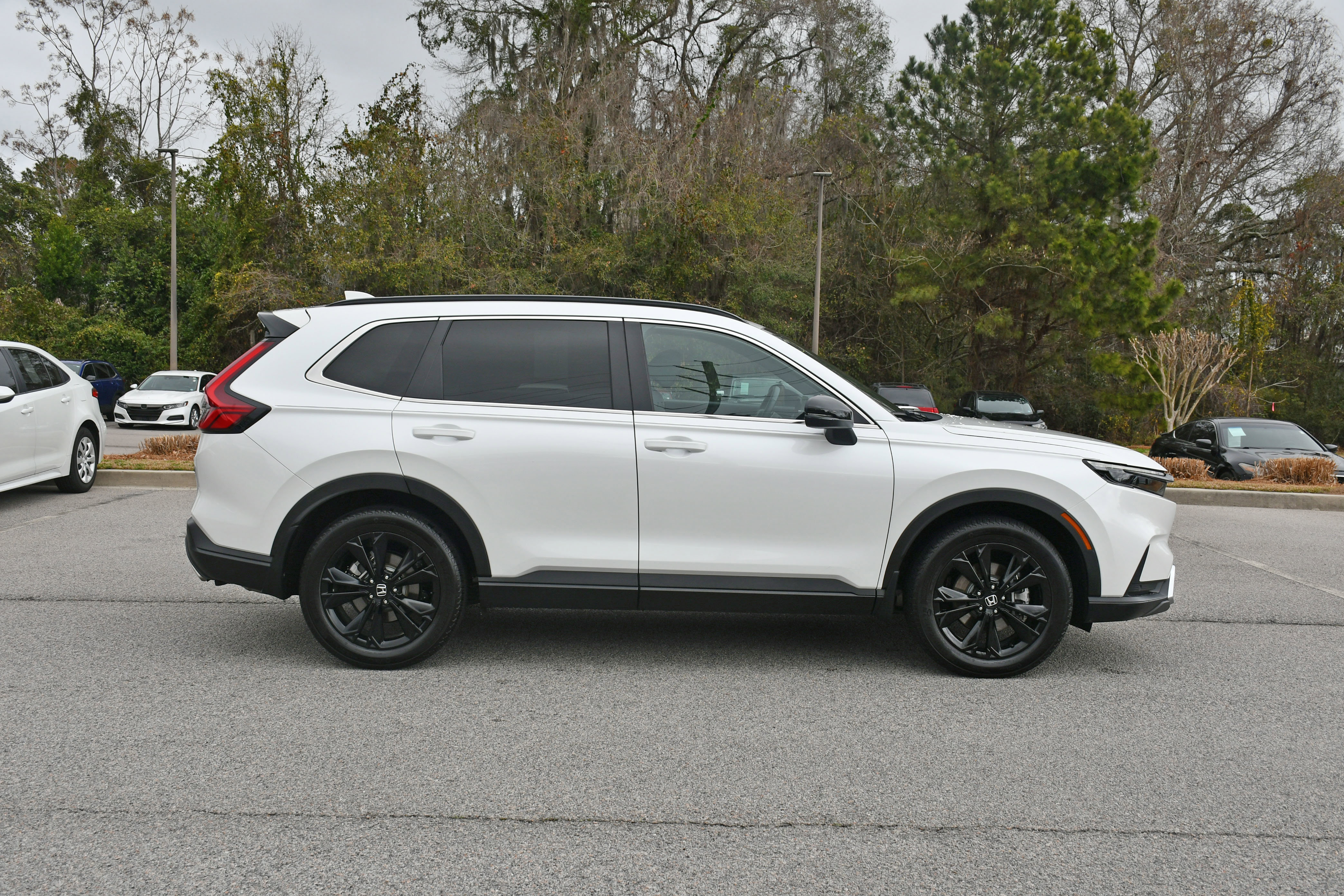 Certified 2024 Honda CR-V Sport Touring image 5