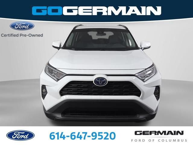 Used 2021 Toyota RAV4 XLE AWD/4WD image 2