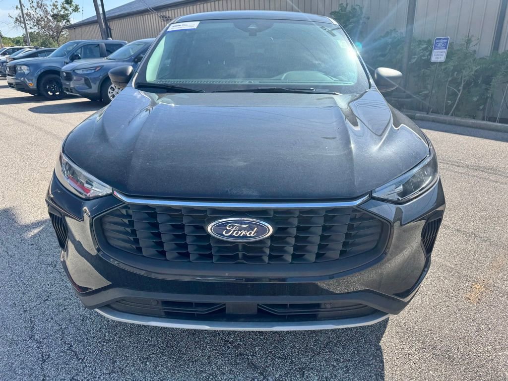 Used 2023 Ford Escape Active AWD/4WD image 8