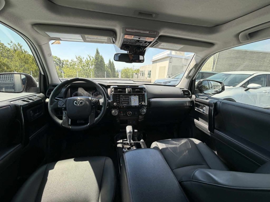 Used 2021 Toyota 4Runner TRD Off-Road Premium w/ Moonroof Package AWD/4WD image 7