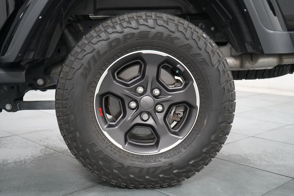 Used 2023 Jeep Gladiator Rubicon w/ LED Lighting Group AWD/4WD image 31