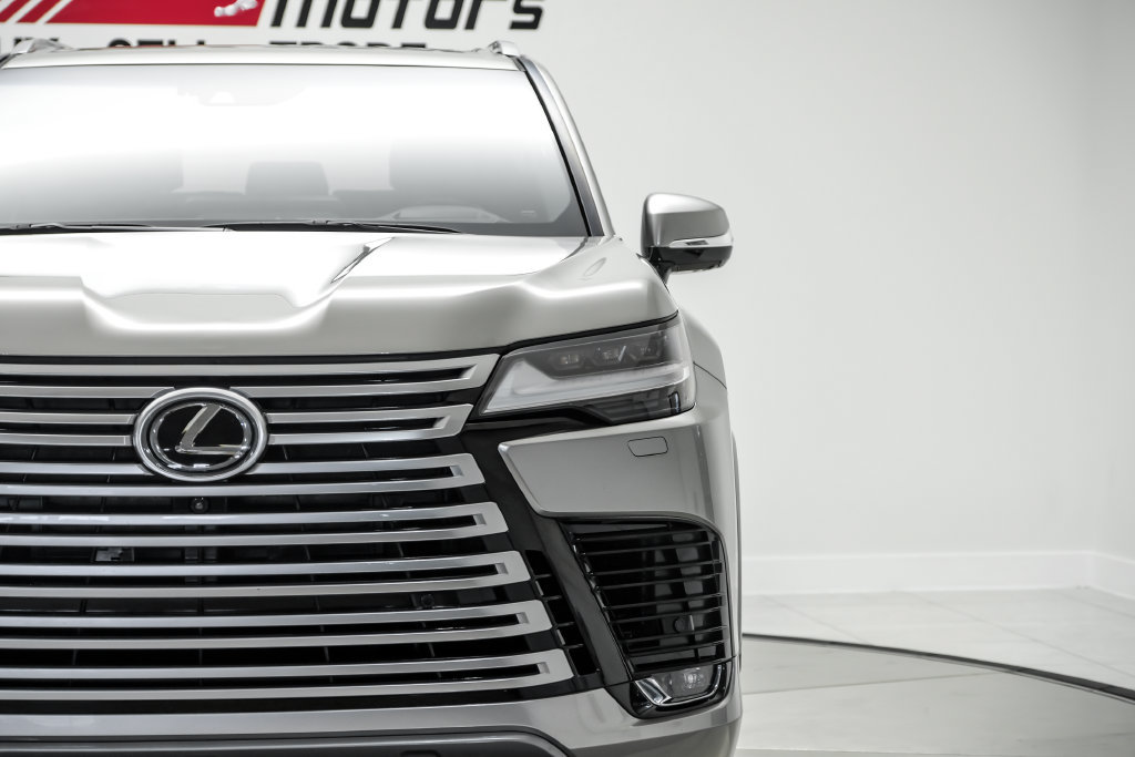 Used 2022 Lexus LX 600 4WD w/ Luxury Package image 51