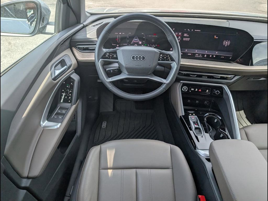Certified 2025 Audi Q5 Premium w/ Convenience Package AWD/4WD image 8