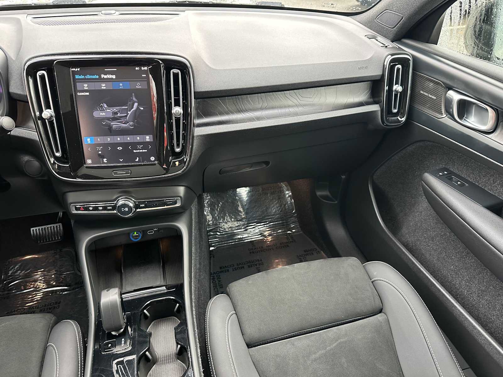 Certified 2023 Volvo C40 P8 Recharge Ultimate image 18