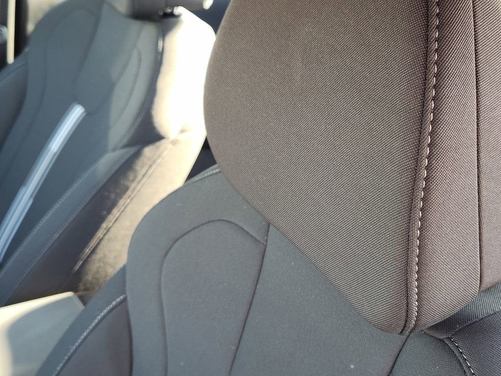 New 2025 Hyundai Elantra SEL image 16