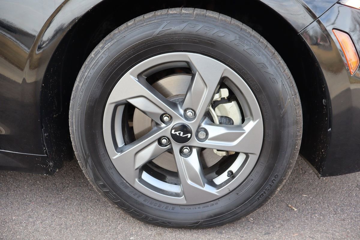 Used 2023 Kia K5 LXS image 43
