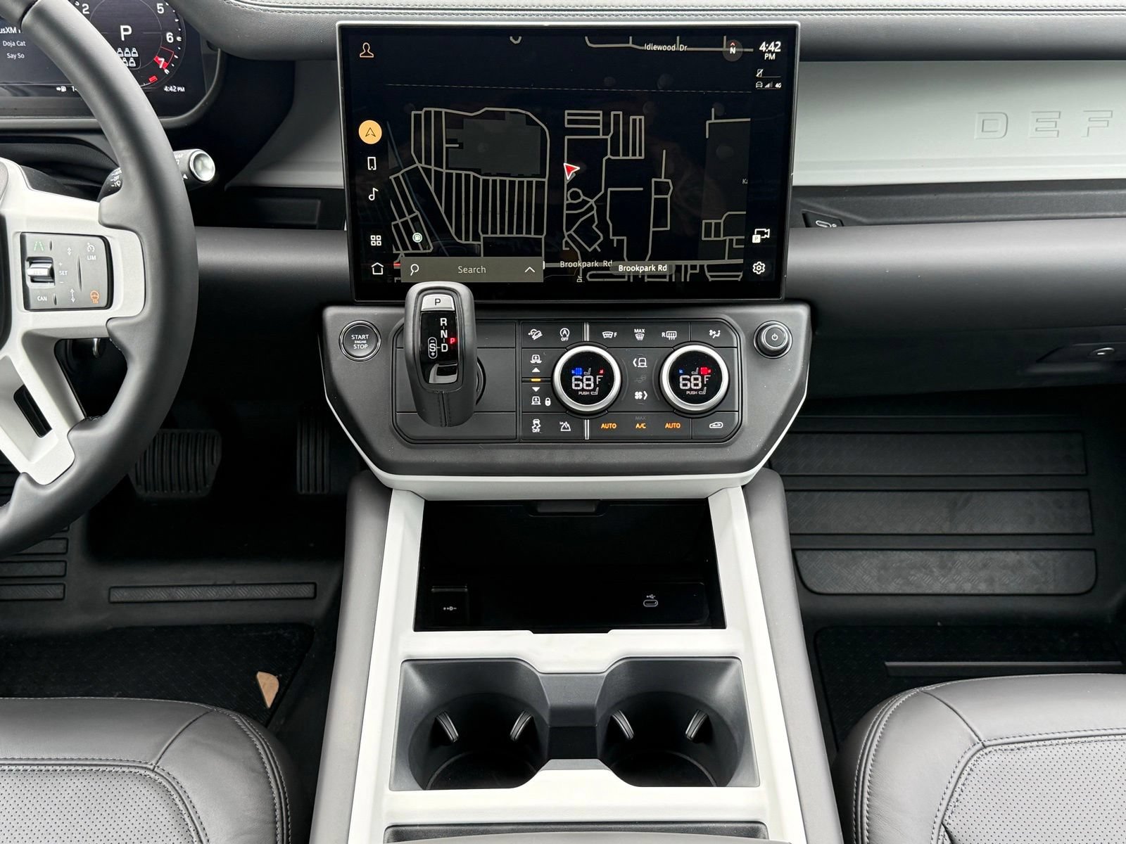 New 2026 Land Rover Defender 110 X-Dynamic SE AWD/4WD image 20