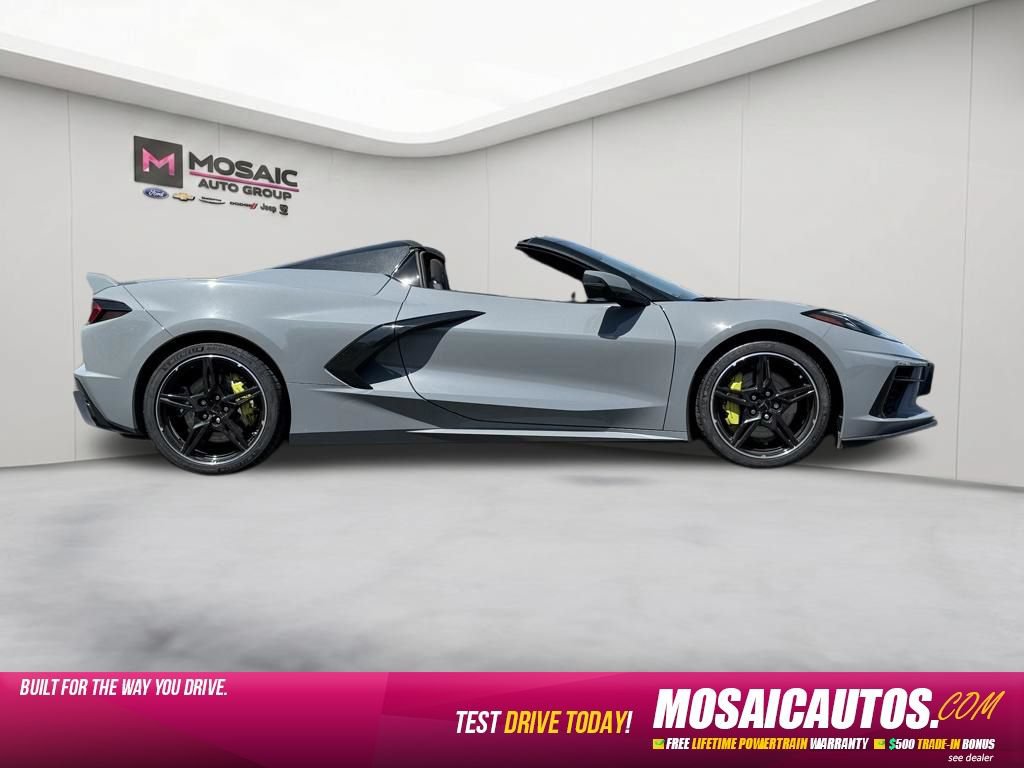 Used 2024 Chevrolet Corvette Stingray Premium Conv w/ Z51 Performance Package RWD image 8