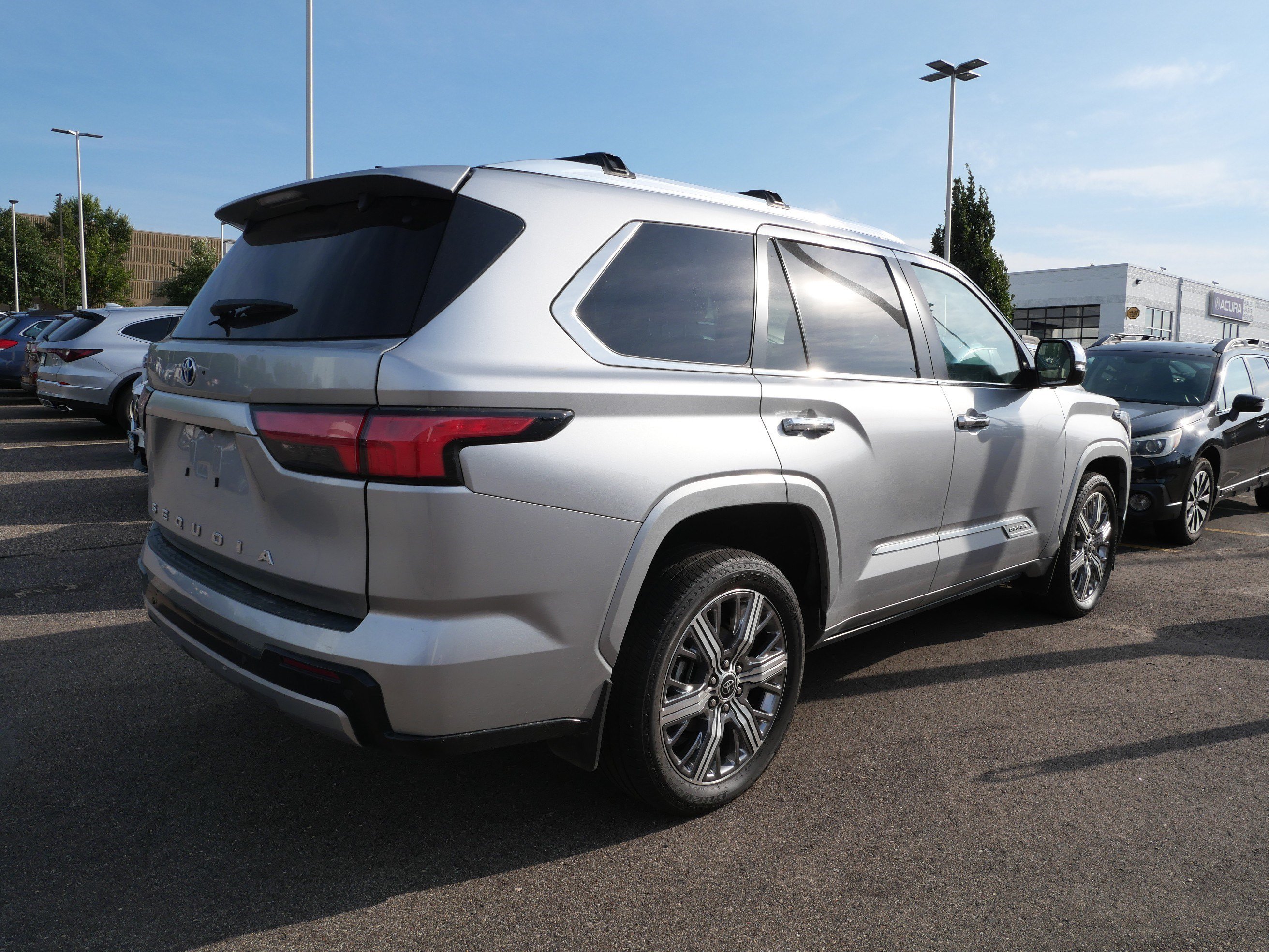 Used 2024 Toyota Sequoia Capstone AWD/4WD image 4