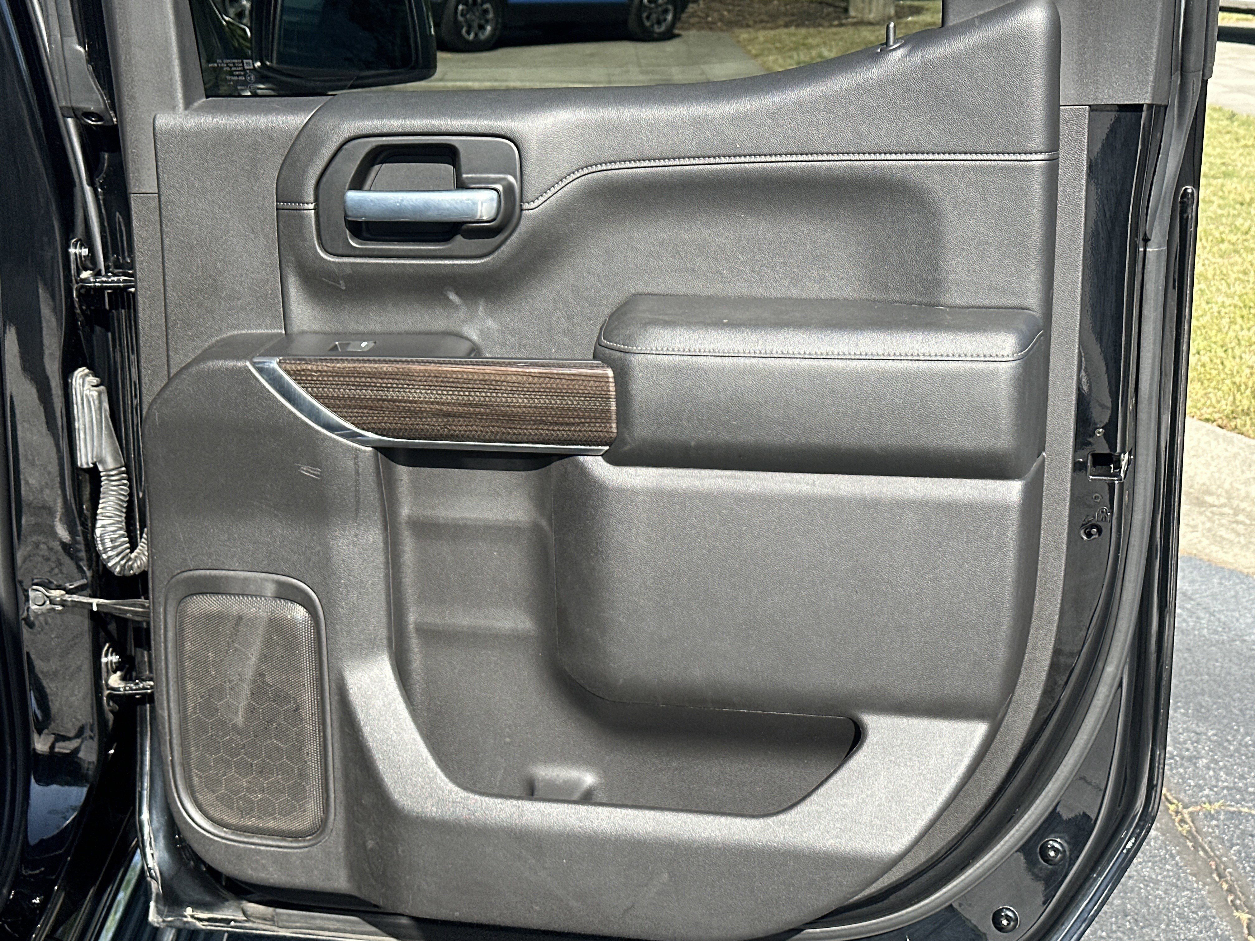 Used 2020 Chevrolet Silverado 1500 LT w/ All-Star Edition AWD/4WD image 17