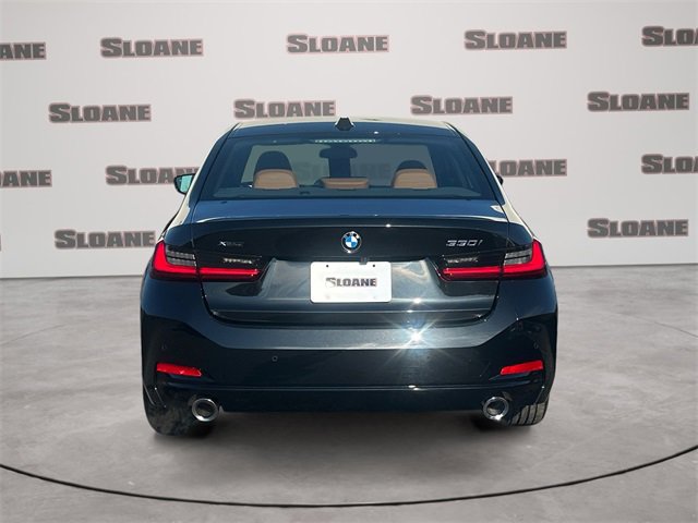 Used 2024 BMW 330i xDrive Sedan w/ Premium Package image 4