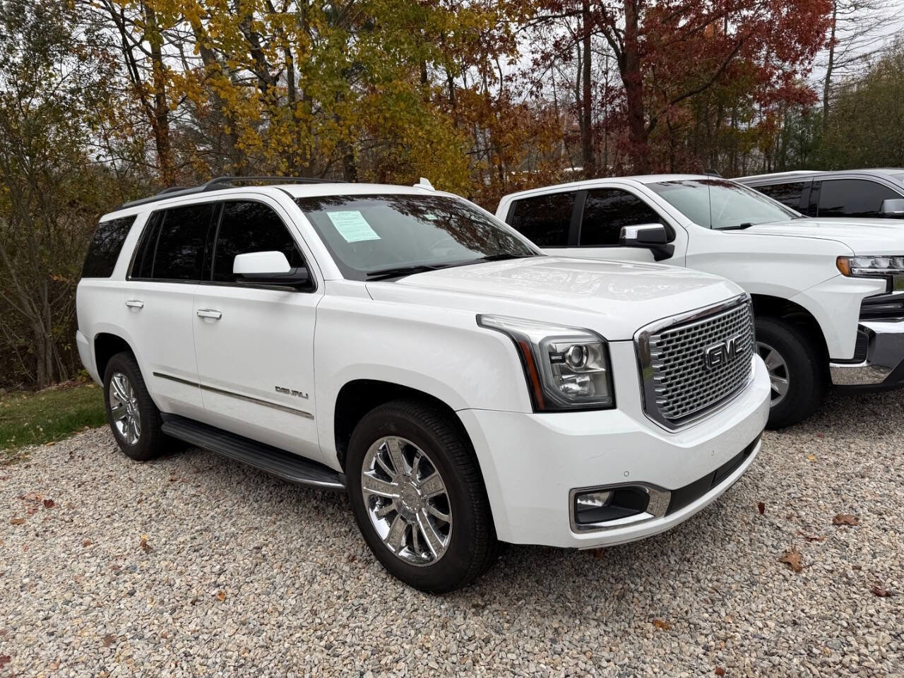 Used 2015 GMC Yukon Denali w/ Open Road Package image 3