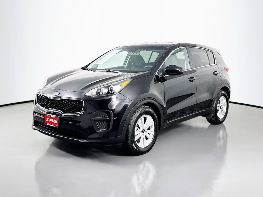 Used 2017 Kia Sportage LX image 1