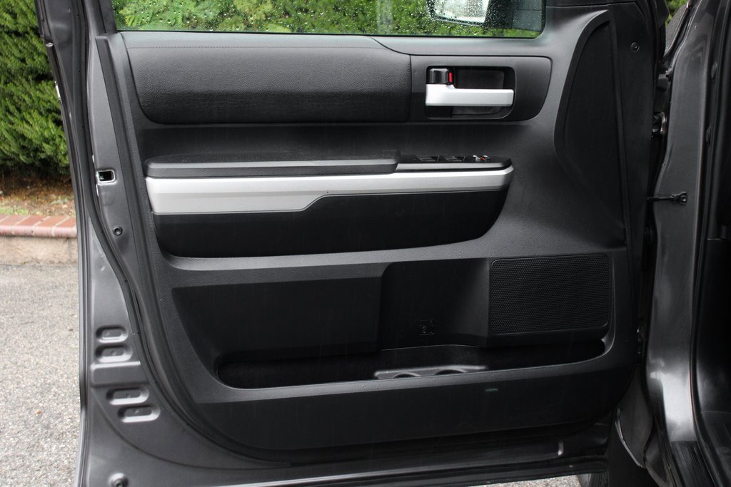 Used 2015 Toyota Tundra SR5 w/ TRD Off Road Package image 14