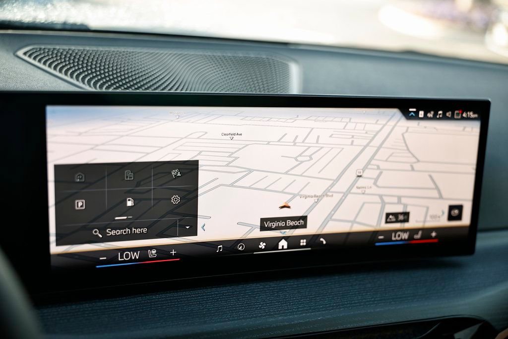 New 2026 BMW 330i Sedan w/ M Sport Package image 38