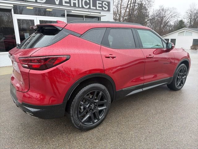 Certified 2024 Chevrolet Blazer RS w/ Driver Confidence II Package image 3