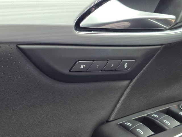 Used 2024 Buick Envision Avenir AWD/4WD image 17