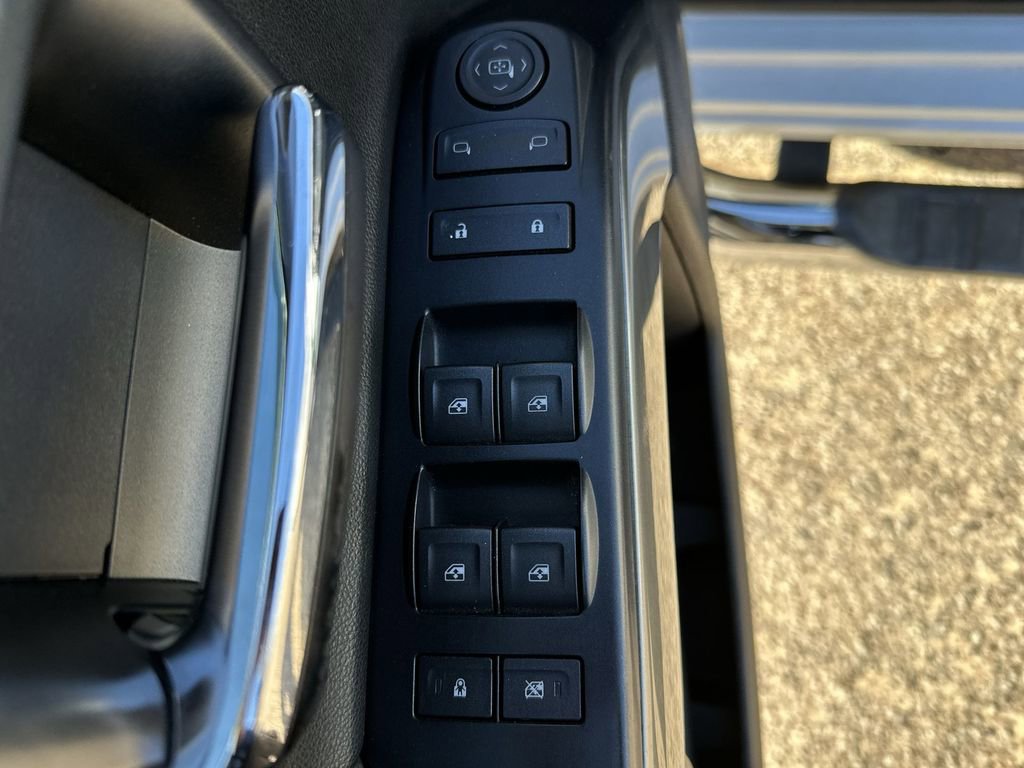 Used 2018 Chevrolet Silverado 1500 LT w/ All Star Edition image 13